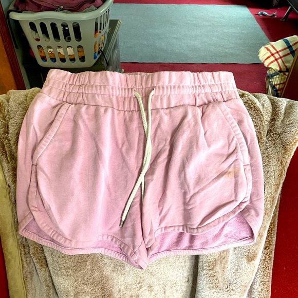 — - Picture 1 of 2